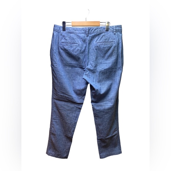 Gap High Rise Girlfriend Khaki Pants - Picture 2 of 3